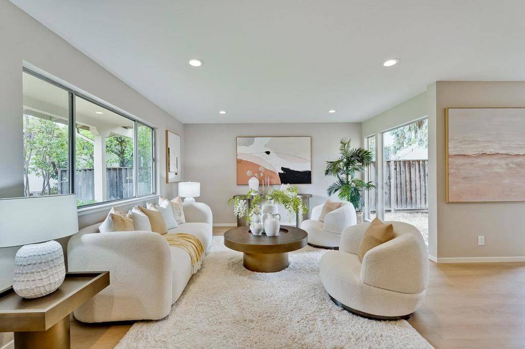 San Jose, CA 95129,5887 Amapola DR