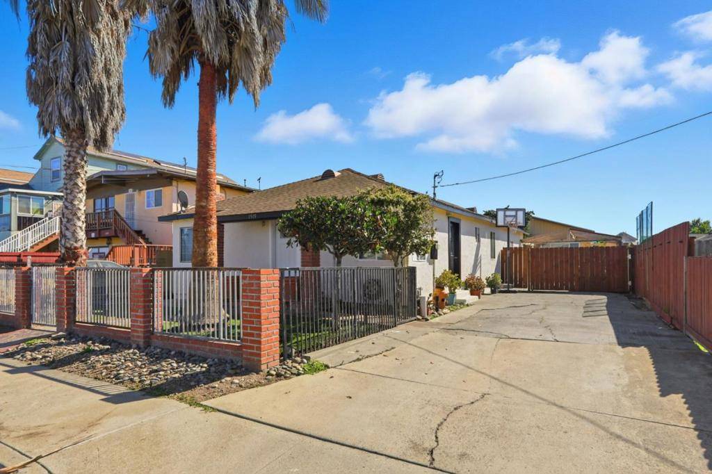 Alviso, CA 95002,1515 State ST