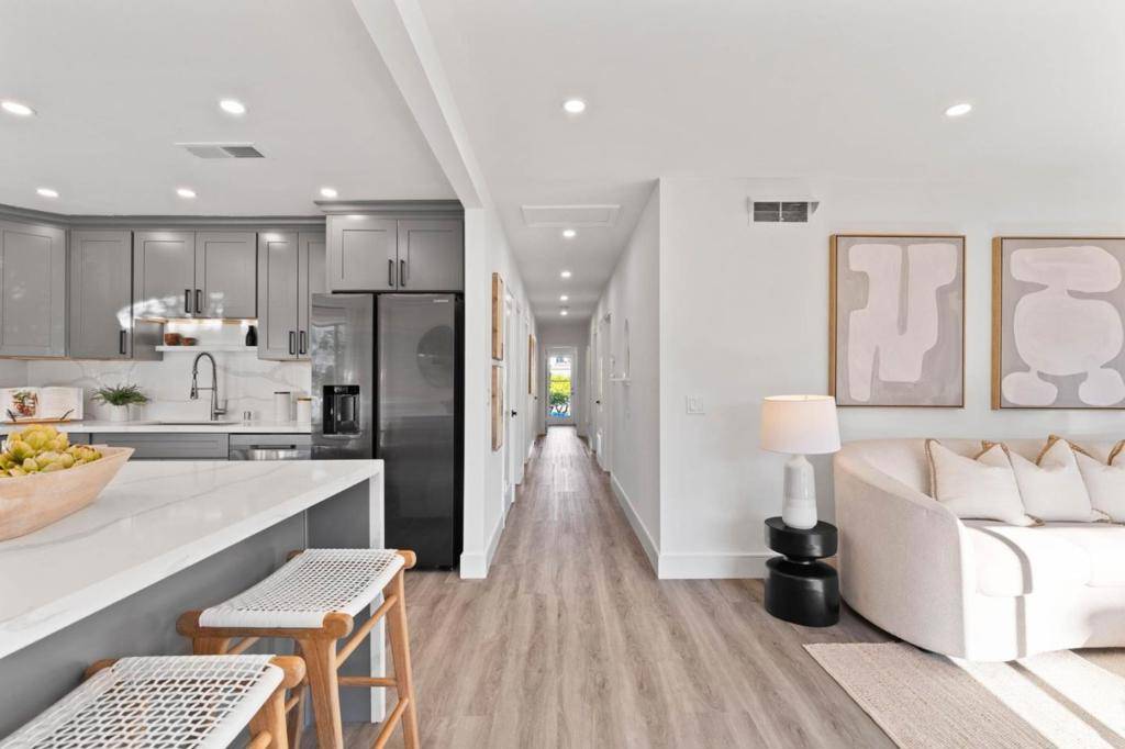 San Mateo, CA 94401,223 S Humboldt ST