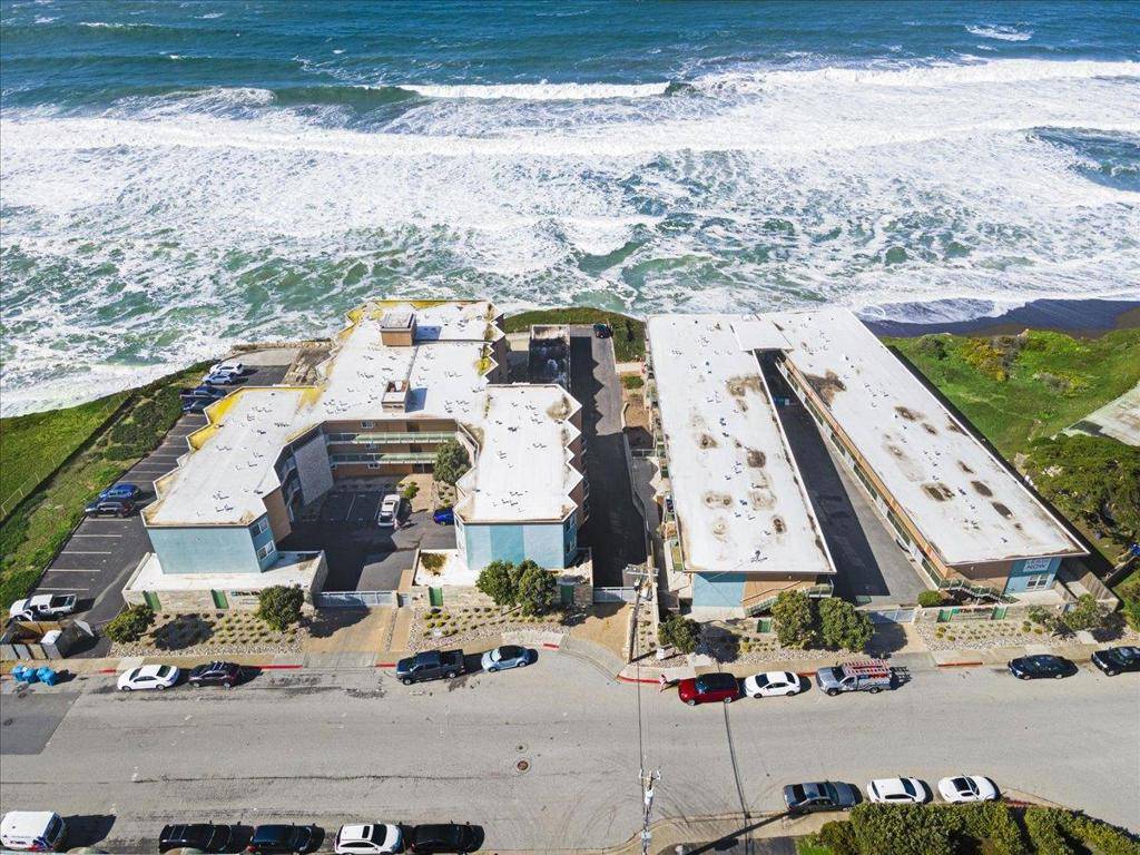Pacifica, CA 94044,Esplanade AVE