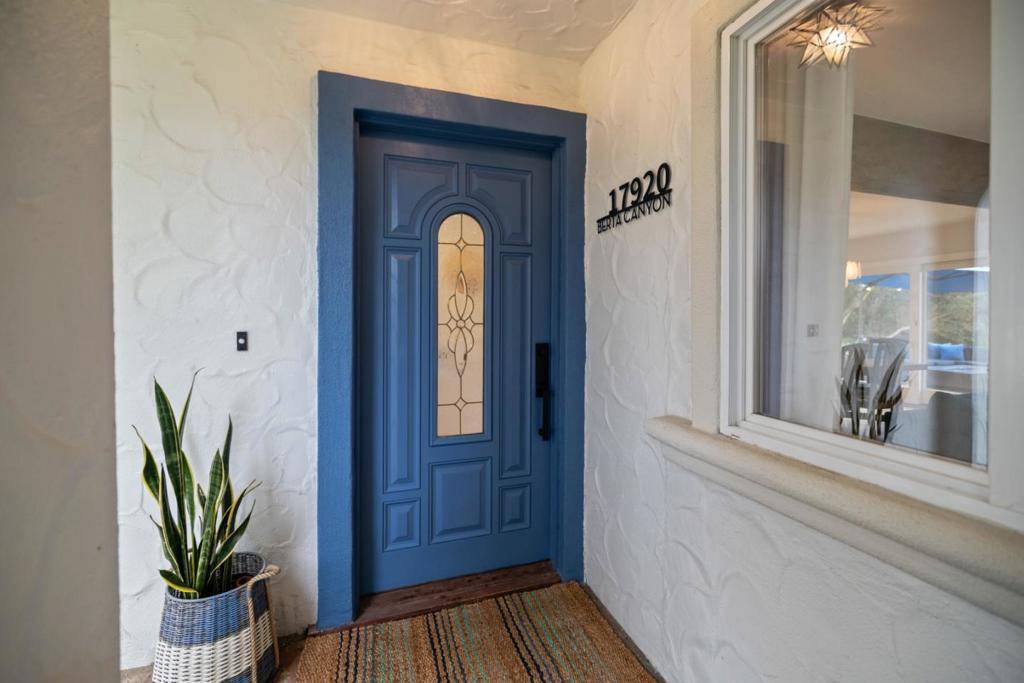 Salinas, CA 93907,17920 Berta Canyon RD