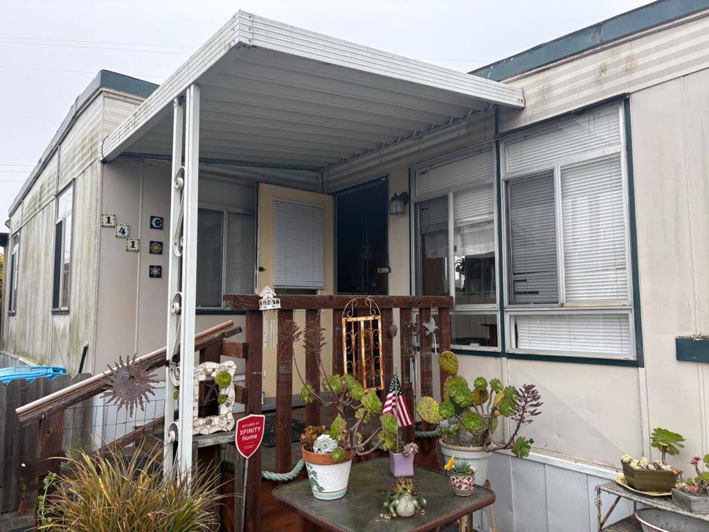 Moss Beach, CA 94038,141 Barranca LN