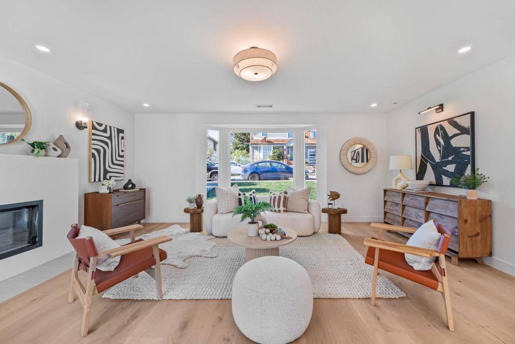 San Carlos, CA 94070,373 Oakview DR