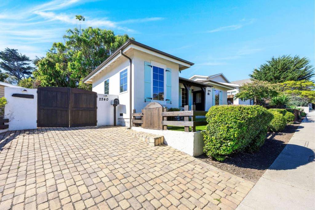 Pacifica, CA 94044,2240 Francisco BLVD