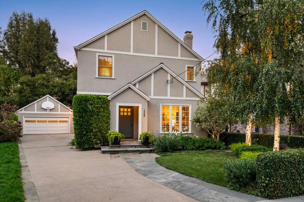 Burlingame, CA 94010,1568 Columbus AVE