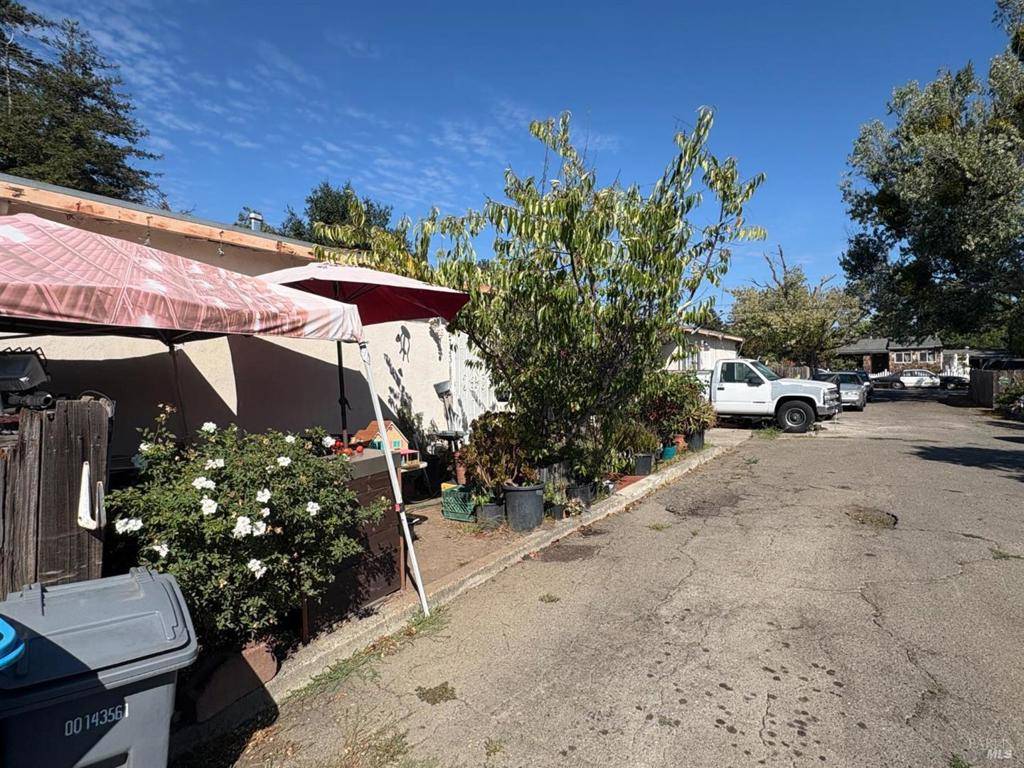 Santa Rosa, CA 95407,2721 Victoria DR
