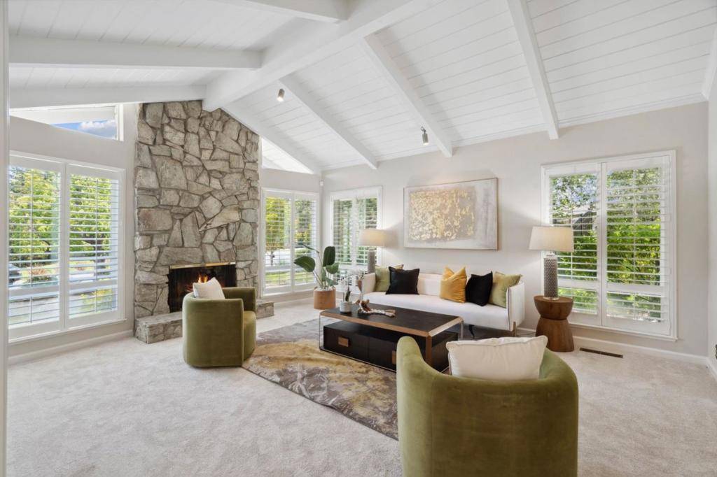 Saratoga, CA 95070,18561 Arbolado WAY