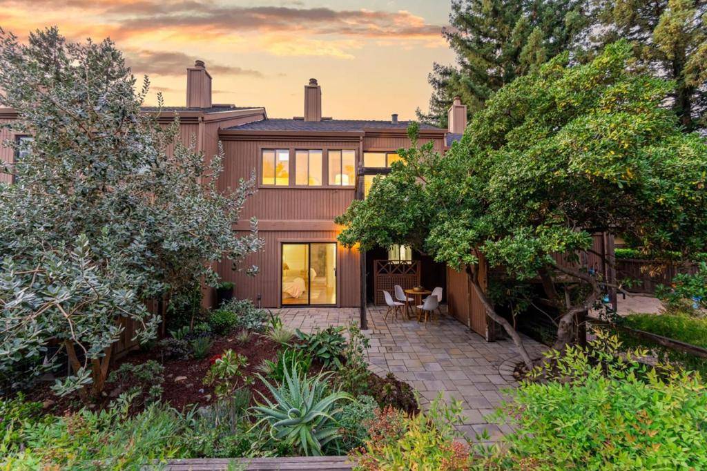 Mountain View, CA 94040,1631 Grant RD