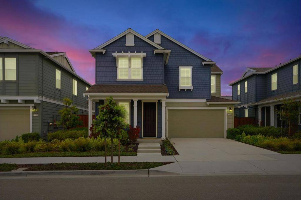 Marina, CA 93933,275 Skyview DR