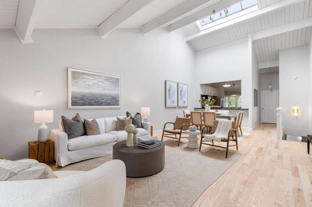 San Mateo, CA 94402,2371 Ticonderoga DR