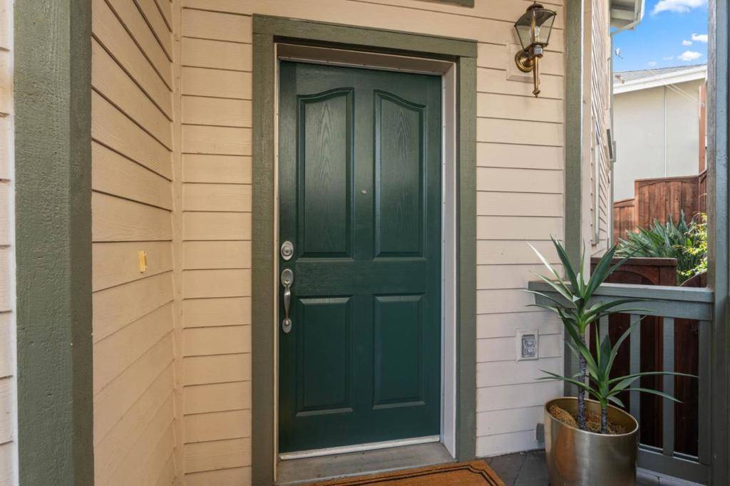 Scotts Valley, CA 95066,108 Kent CT