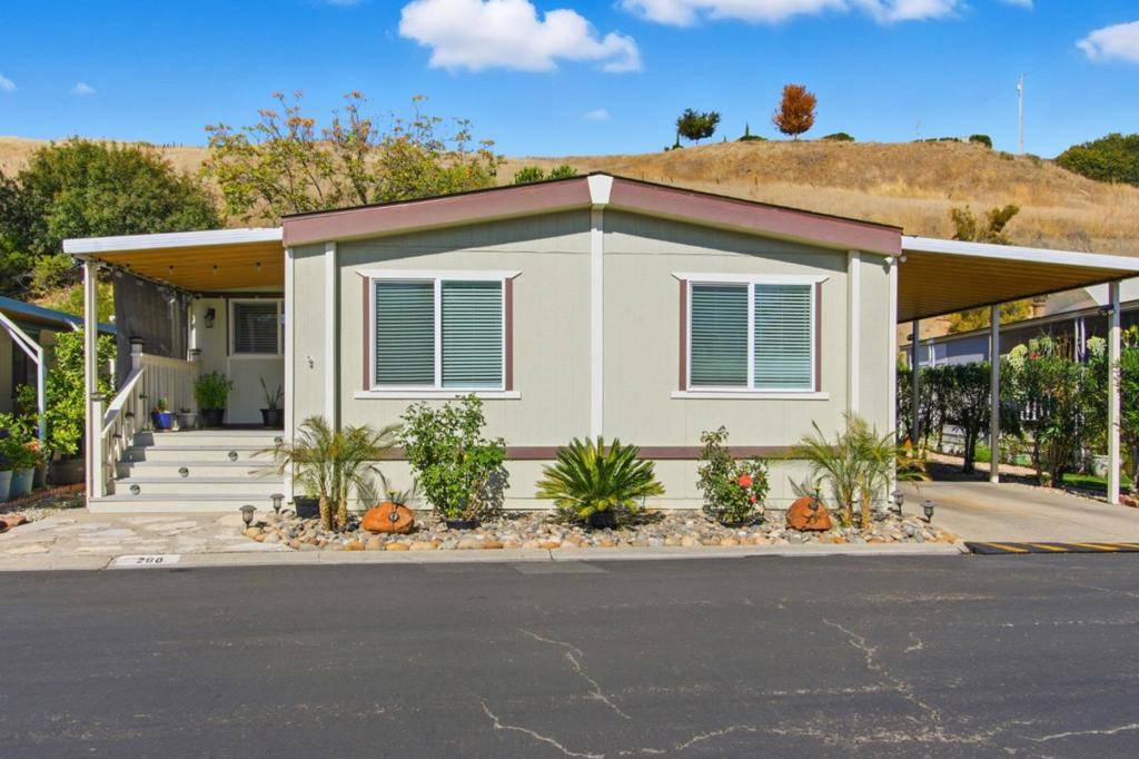 San Jose, CA 95111,260 Chateau La Salle