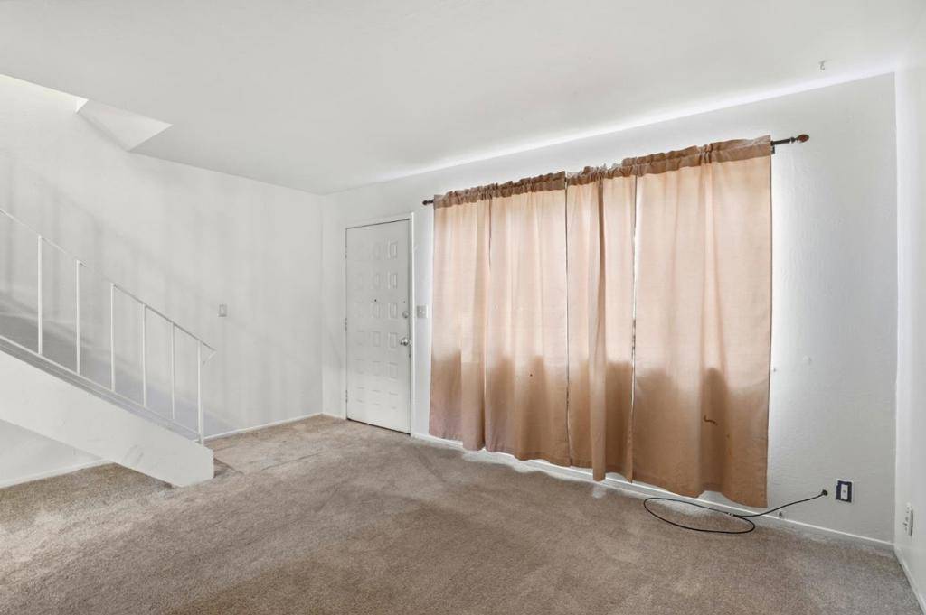 Gilroy, CA 95020,7743 Chestnut ST