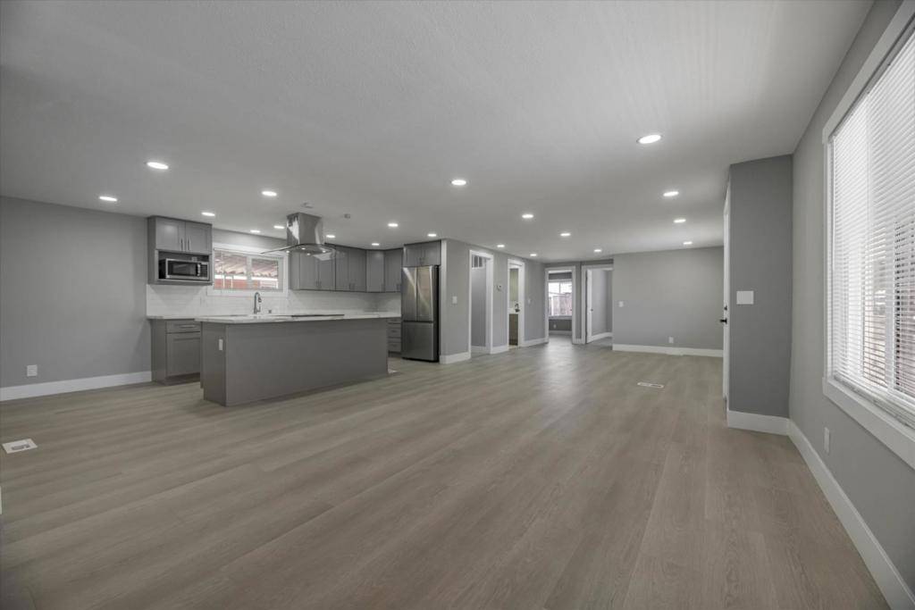 Hollister, CA 95023,174 REDWOOD DR #174