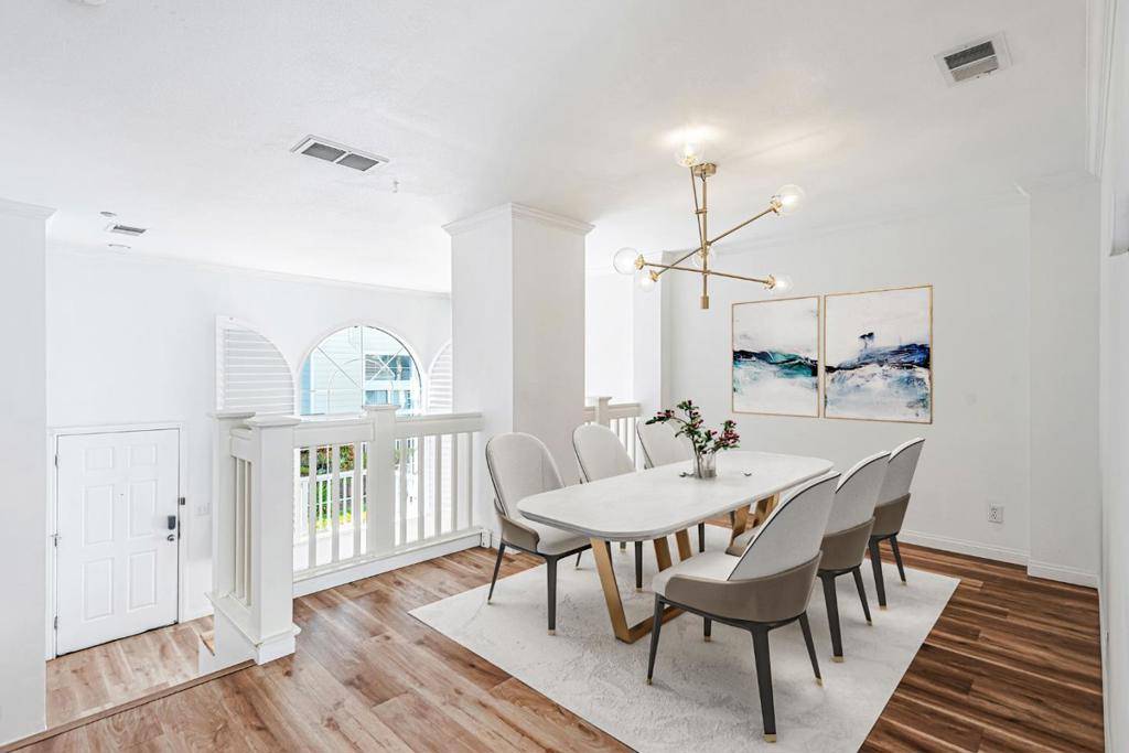 Redwood City, CA 94065,4 Brigantine LN