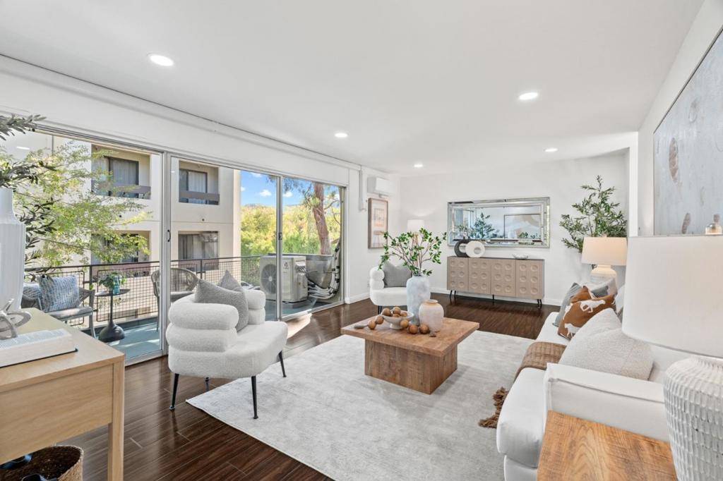 Palo Alto, CA 94306,455 Grant AVE #8