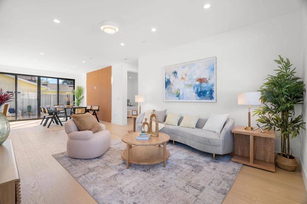 Sunnyvale, CA 94085,380 Lastreto AVE