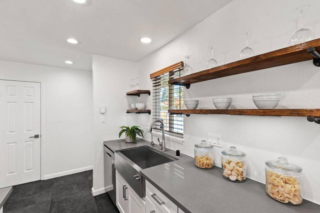 San Jose, CA 95118,3689 JARVIS AVE