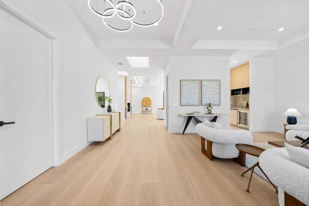 Mountain View, CA 94041,89 Centre ST