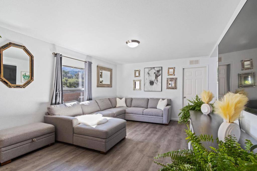 Carmel Valley, CA 93924,37200 Nason RD