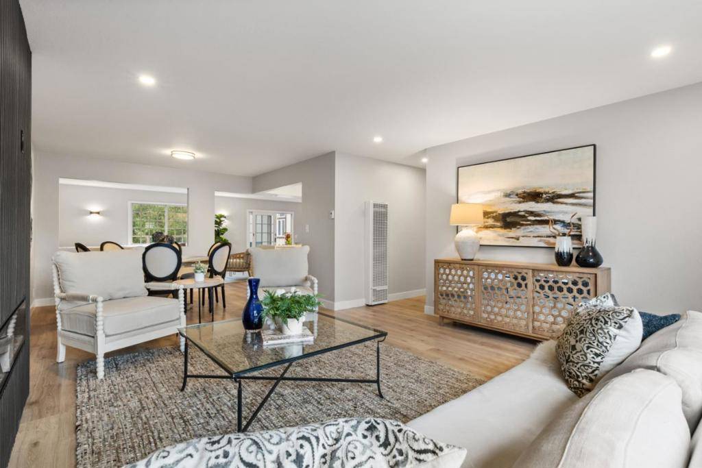 Pacifica, CA 94044,1416 Flores DR