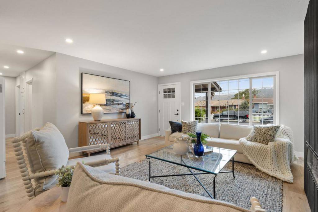 Pacifica, CA 94044,1416 Flores DR