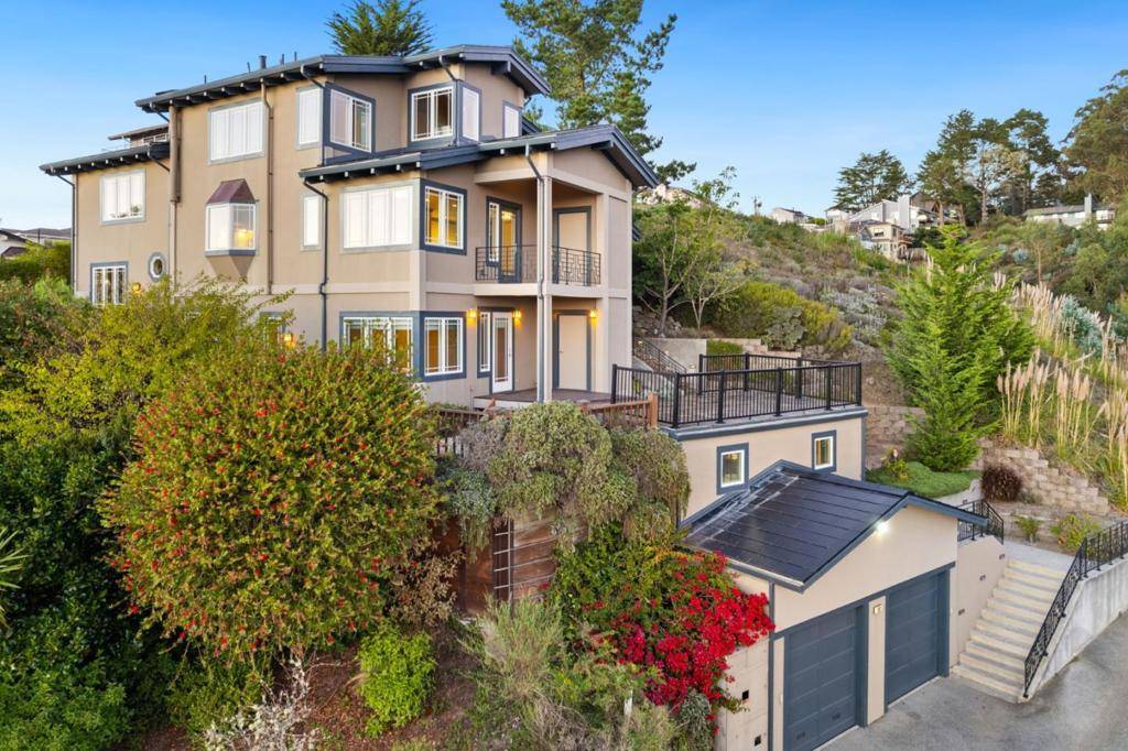 El Granada, CA 94018,107 Dolphine AVE