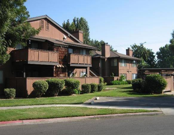 Fresno, CA 93727,4860 E Lane AVE #104