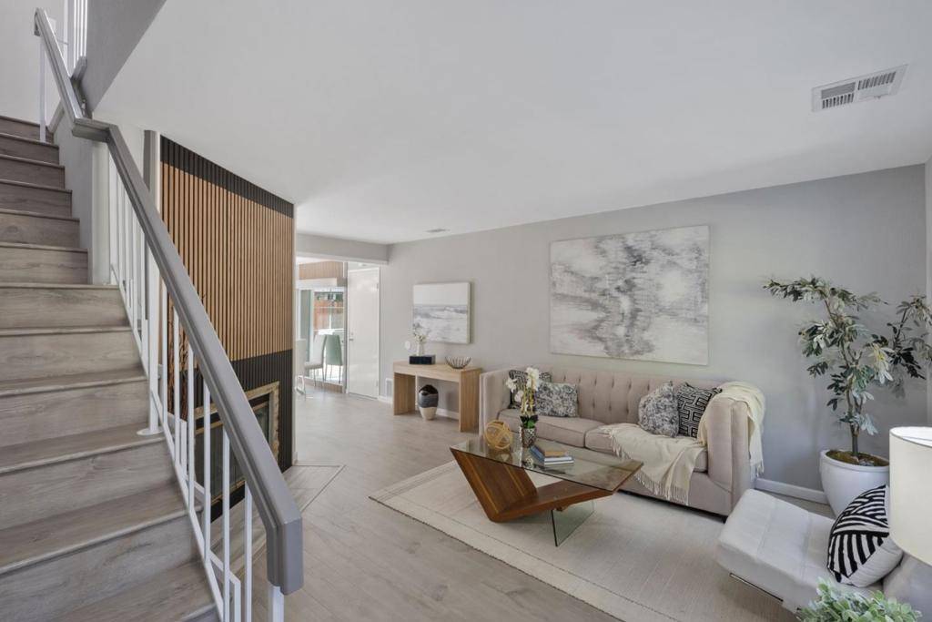 San Jose, CA 95123,294 Macaw PL