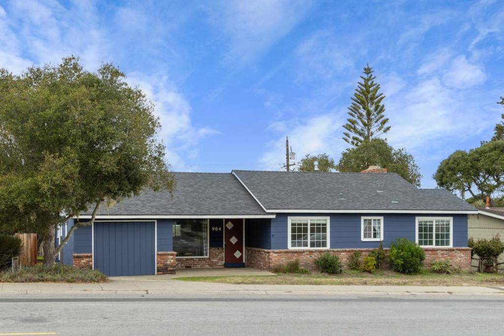 Pacific Grove, CA 93950,964 Forest AVE