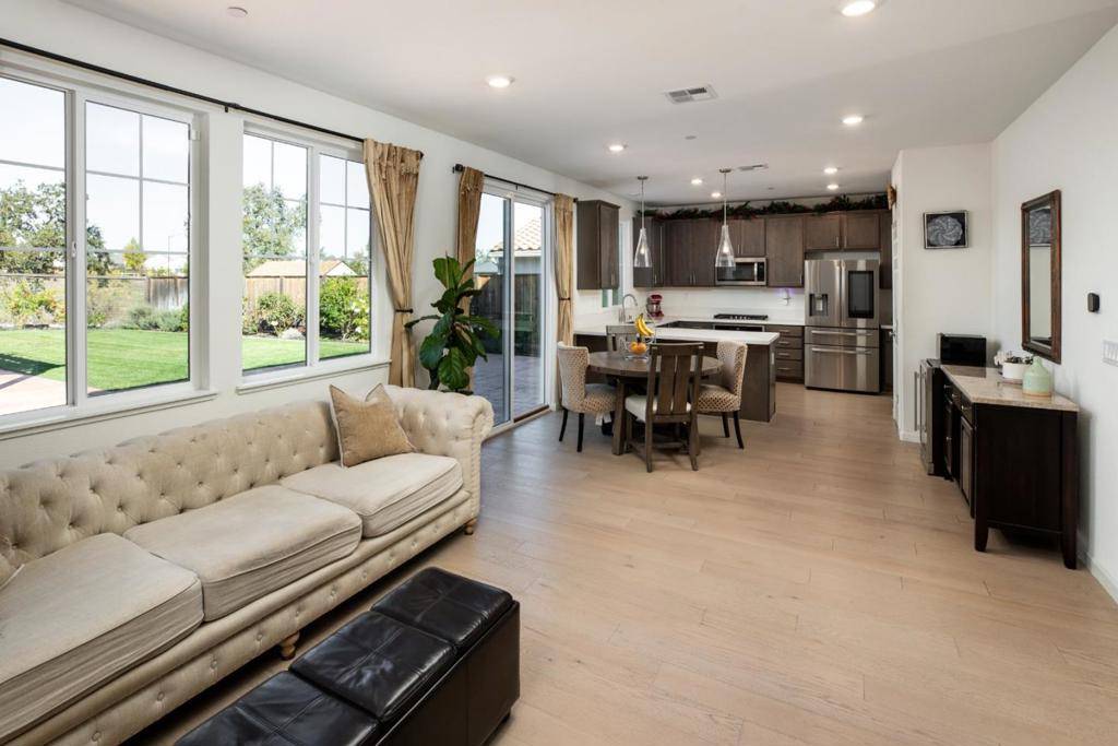 Gilroy, CA 95020,7021 Vintner CT