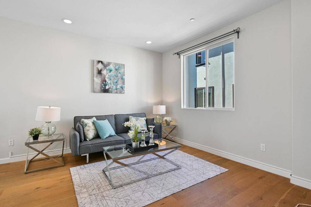 Newark, CA 94560,6245 Thornton AVE