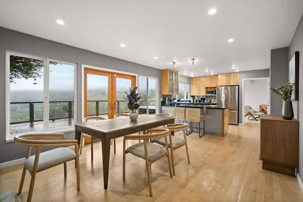 Pacifica, CA 94044,63 Kathleen CT