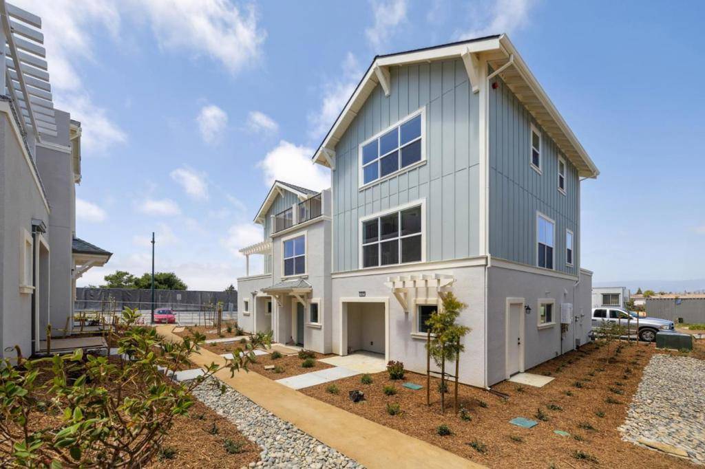 Watsonville, CA 95076,429 Annie DR