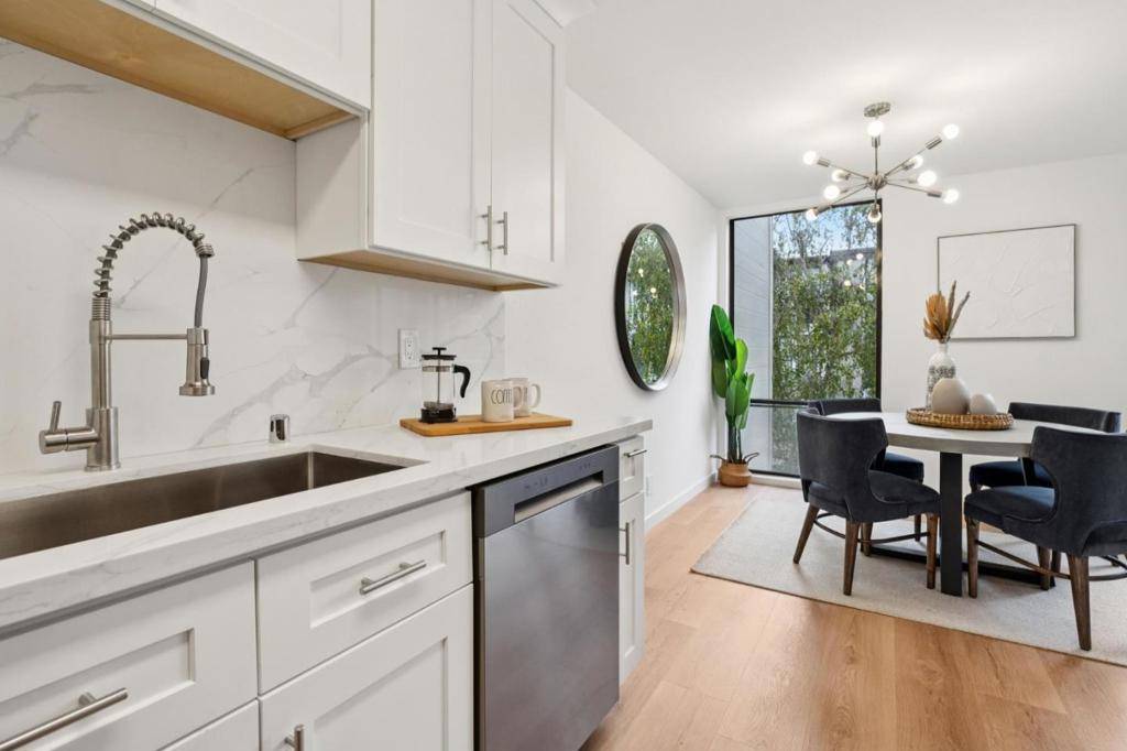 Foster City, CA 94404,1081 Beach Park BLVD #206