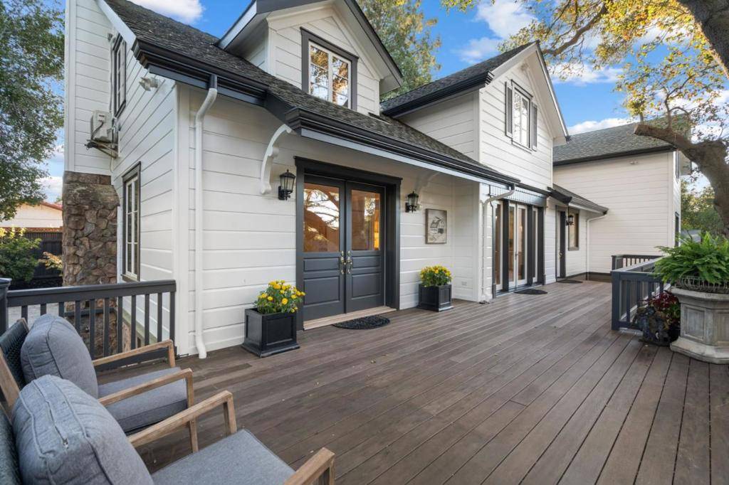 Saratoga, CA 95070,19050 Camino Barco