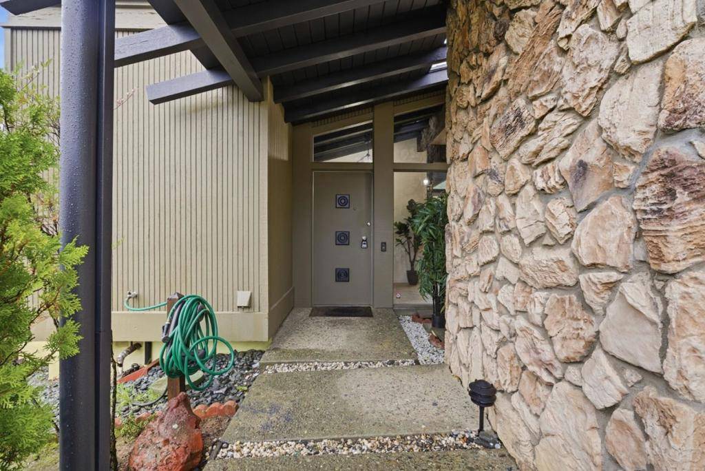 Oakland, CA 94619,5870 Balmoral DR