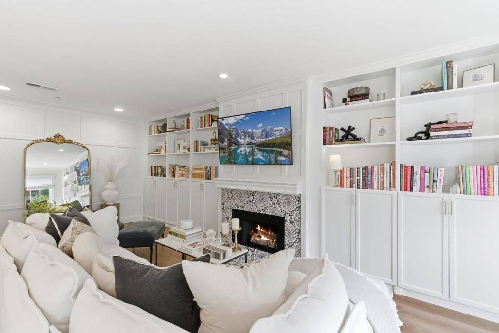 Menlo Park, CA 94025,20 Willow RD #7