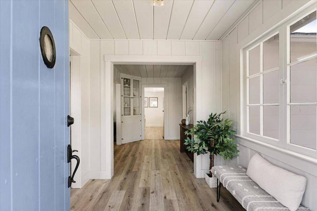 Santa Cruz, CA 95062,2866 Chesterfield DR