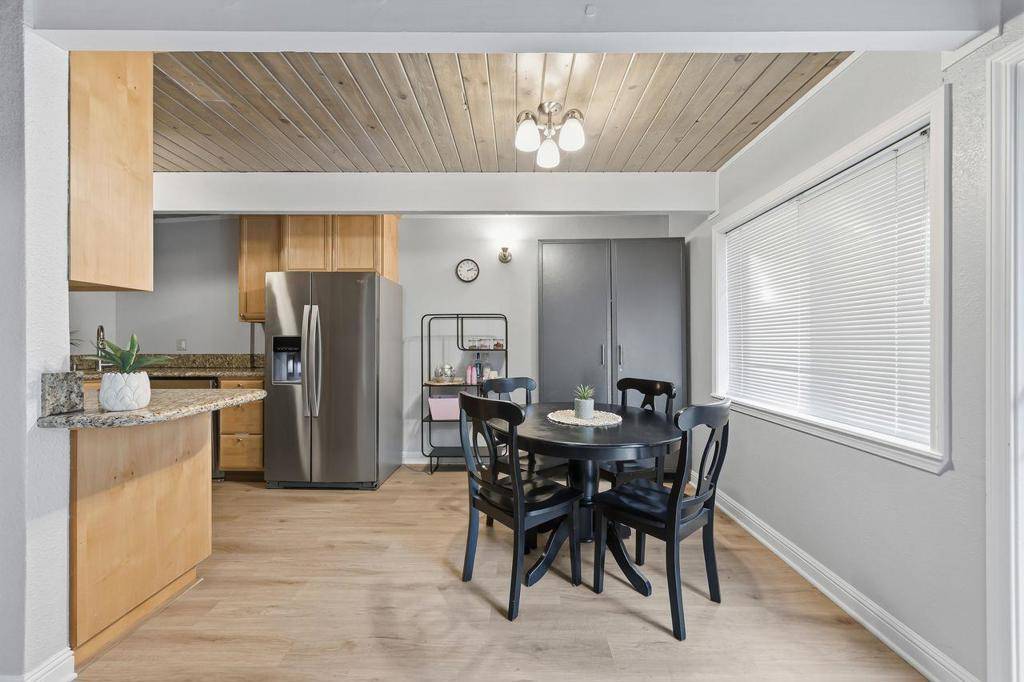 Redwood City, CA 94063,42 Saint Marys PL