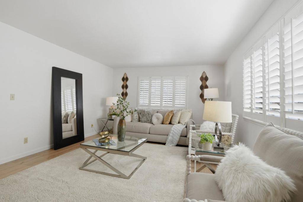 East Palo Alto, CA 94303,828 Weeks ST