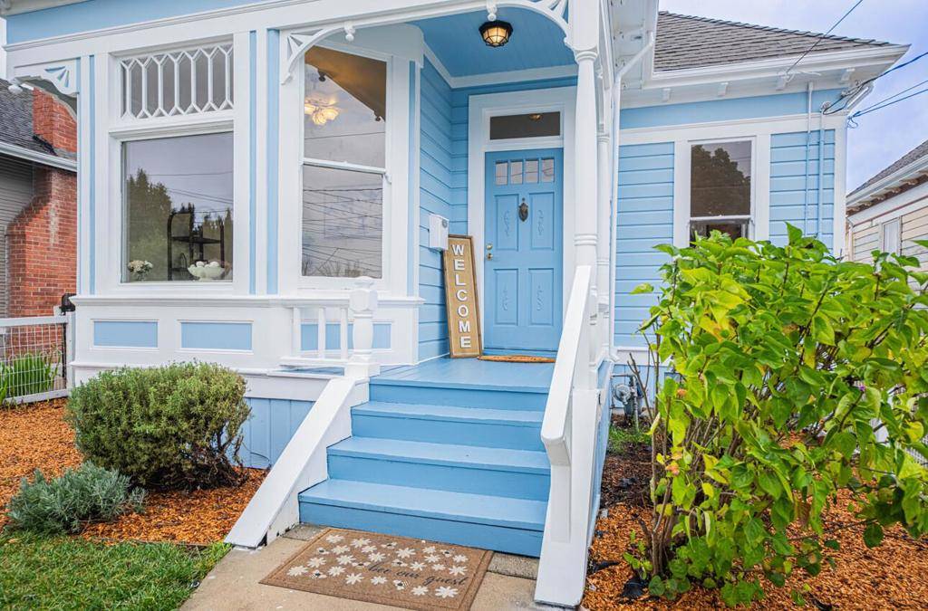 Salinas, CA 93901,332 Capitol ST