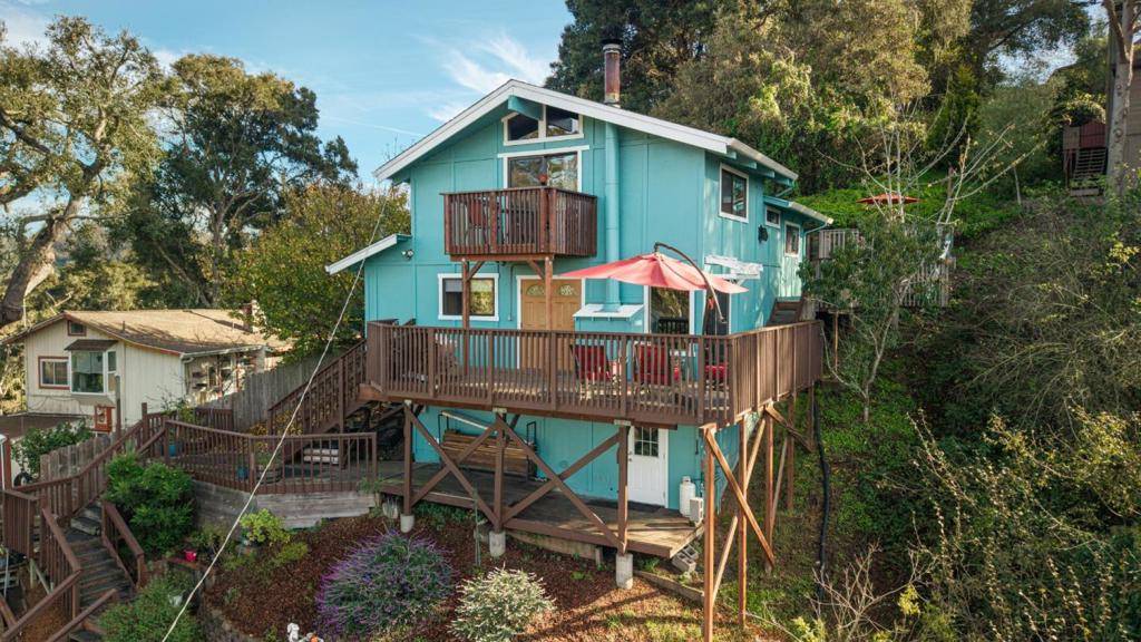 Aptos, CA 95003,630 Encino DR