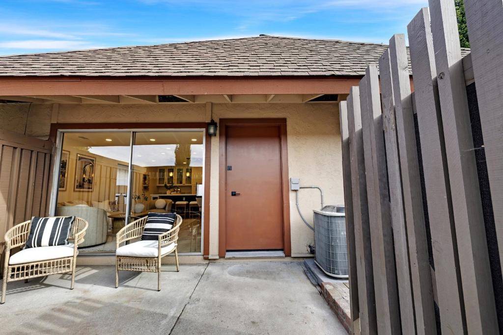 Sunnyvale, CA 94086,205 Red Oak DR #M