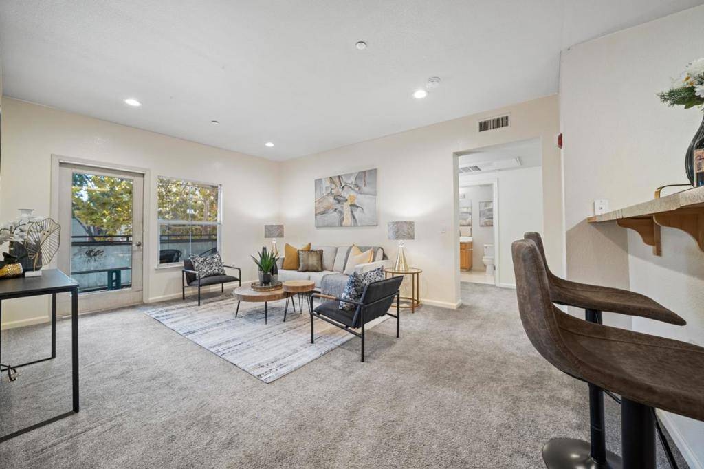 San Jose, CA 95116,2177 Alum Rock AVE #128