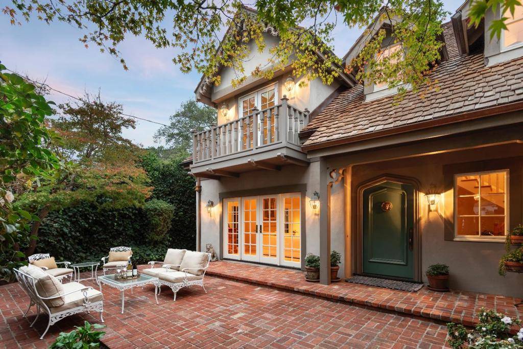 Burlingame, CA 94010,106 Pepper AVE