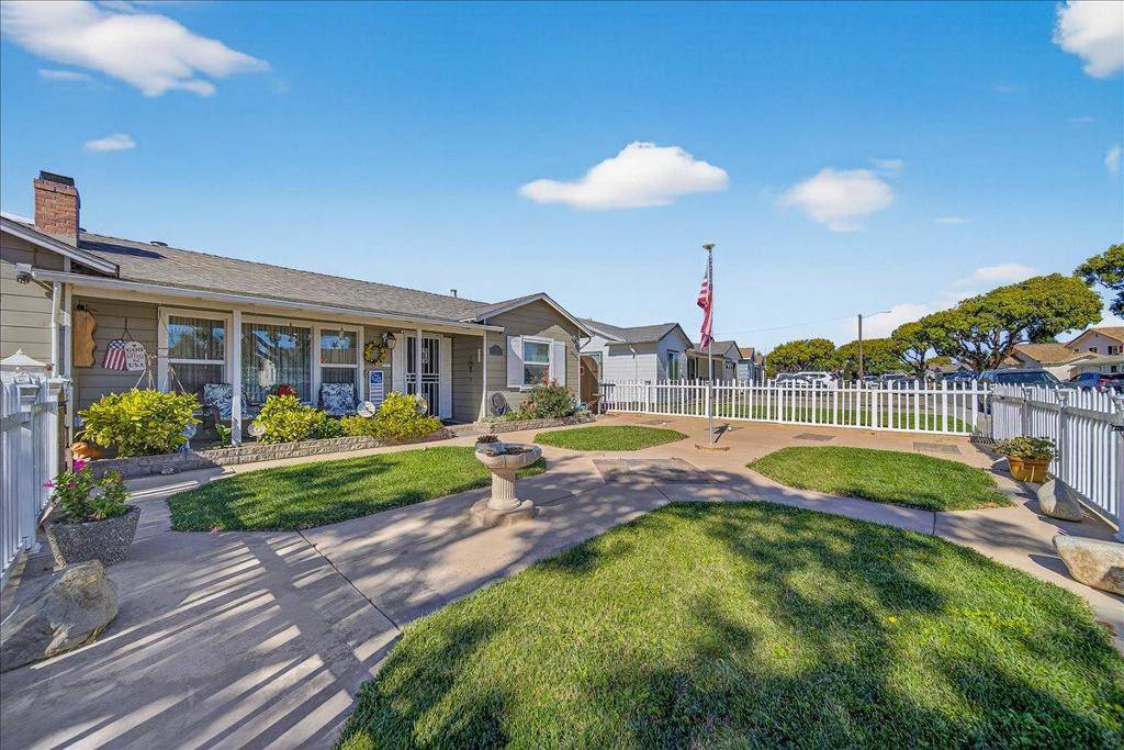 Salinas, CA 93906,221 Tapadero ST