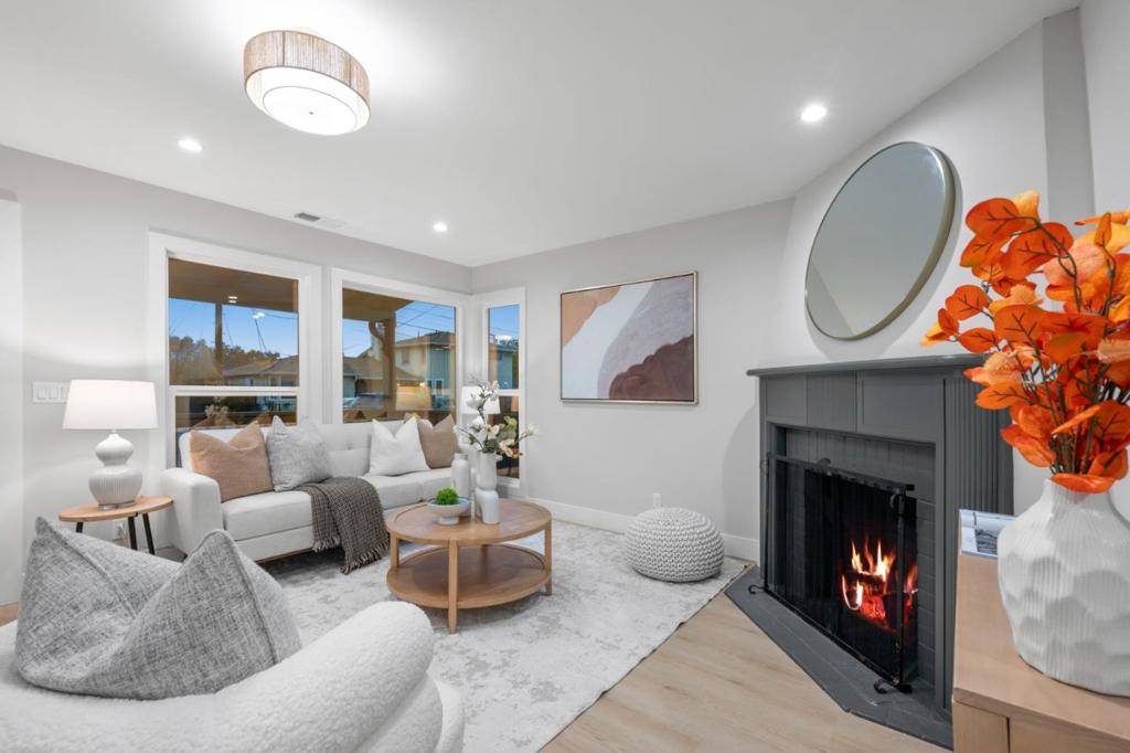 Redwood City, CA 94063,840 8th AVE