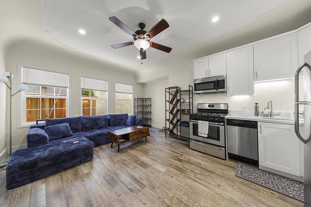 Palo Alto, CA 94301,628 Waverley ST