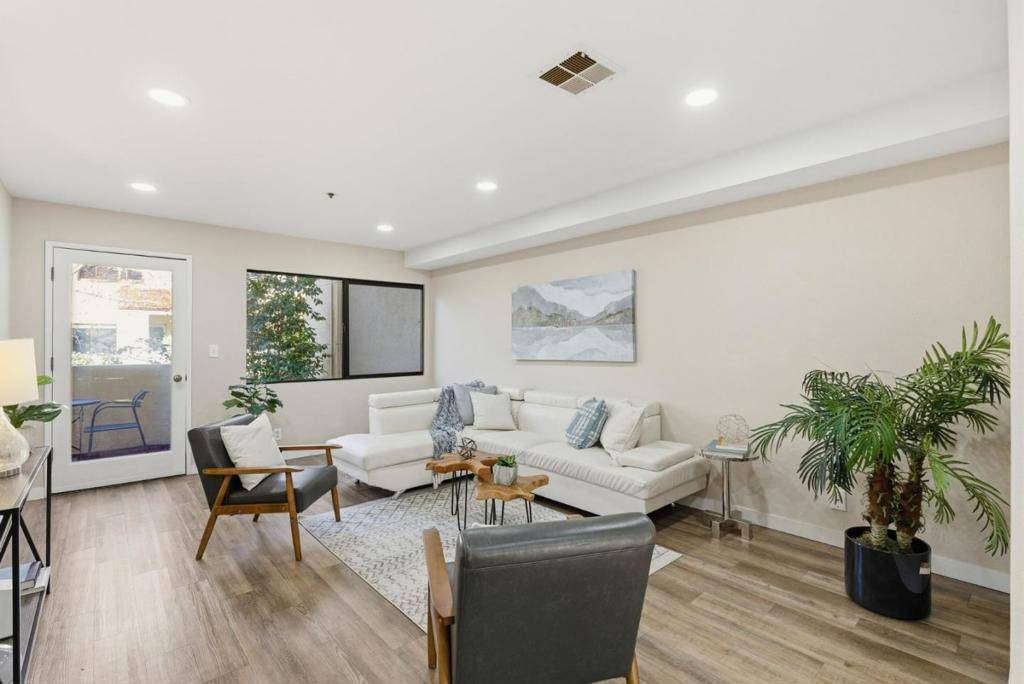 Palo Alto, CA 94306,153 California AVE #F215